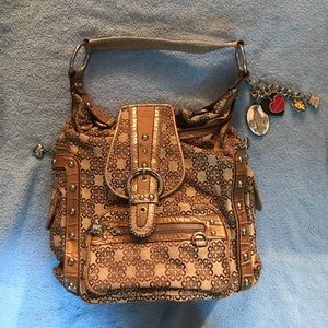 BUNDLE AND MAKE AN OFFER FOR A GREAT DEAL