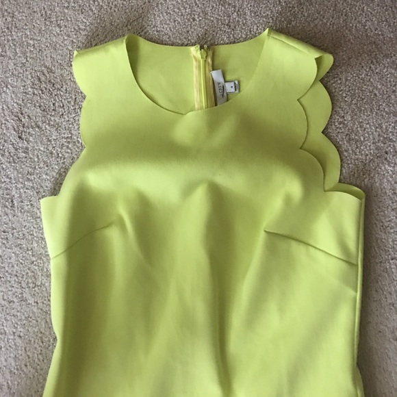 J.Crew Citrus Scalloped Shift Dress Size 4 - Picture 3 of 3