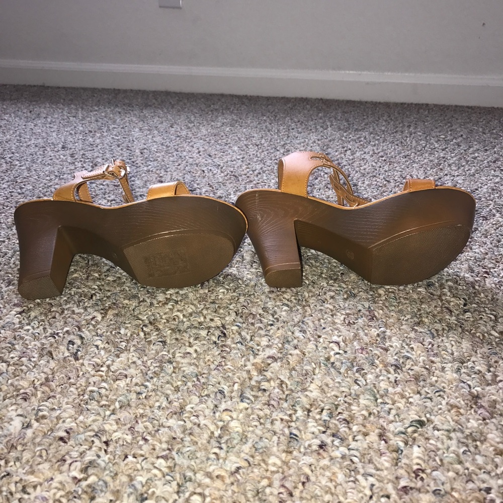 Brown heel - Picture 4 of 4