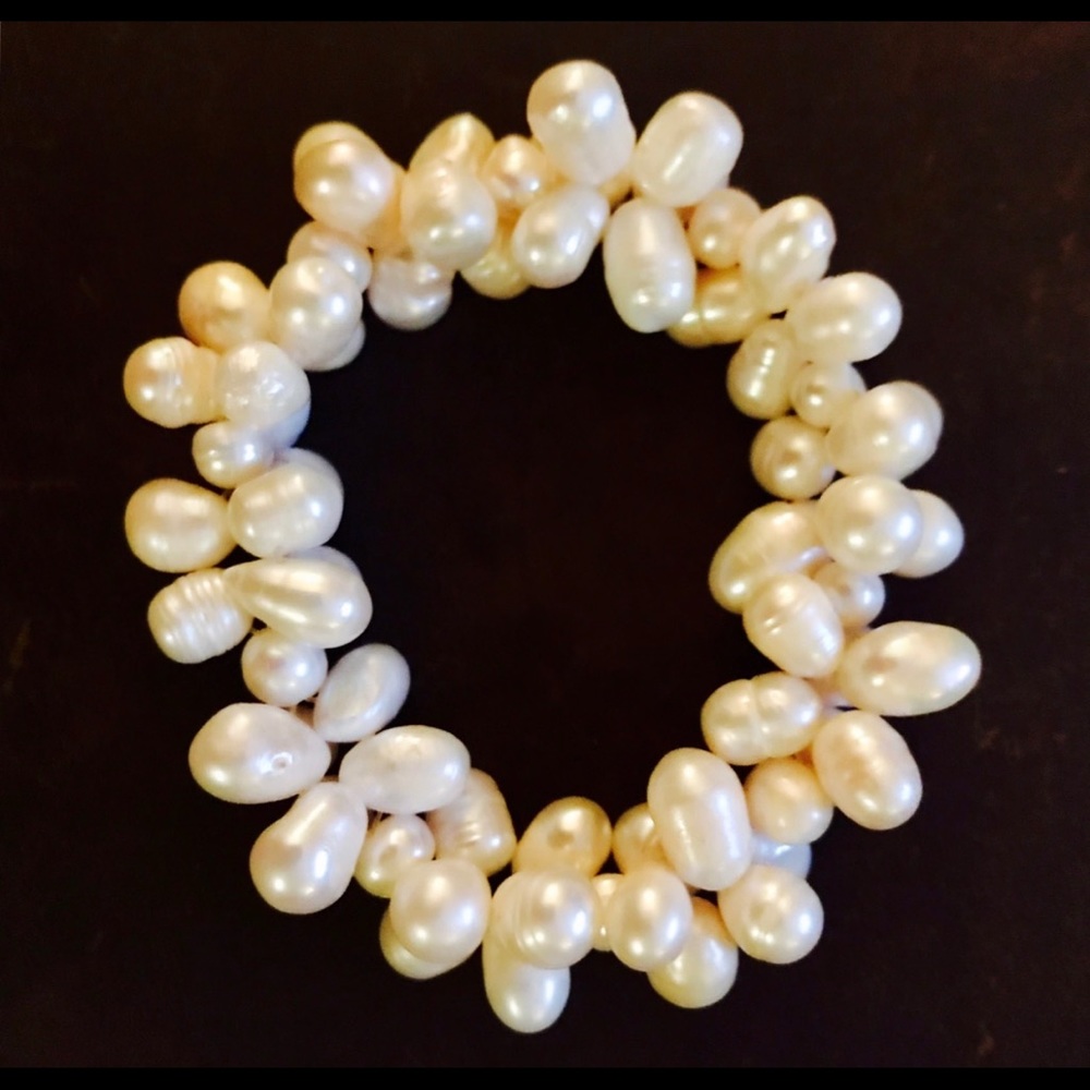 FRESHWATER PEARL BRACELET