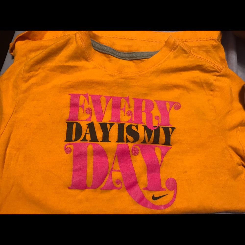 Girls Nike shirt