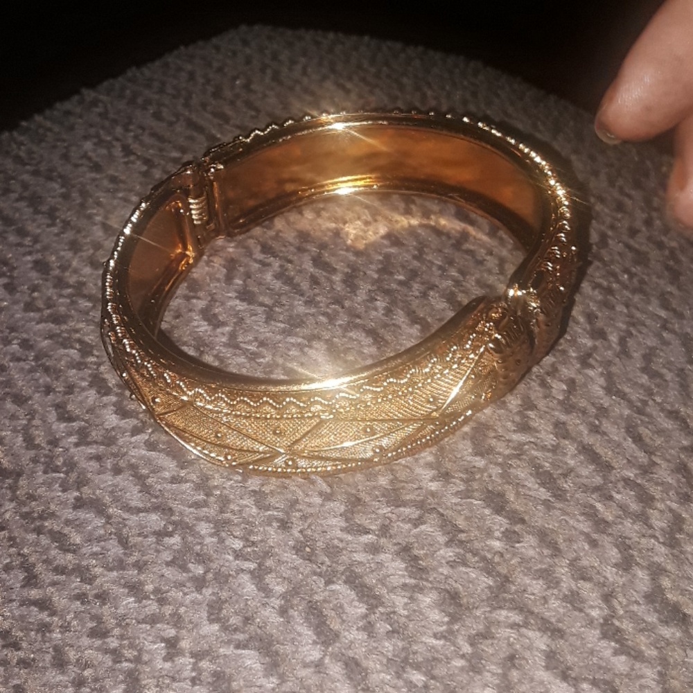 Thousand Villages Bangle