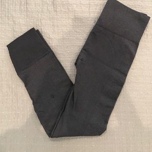 Lululemon ebb to flow crop legging