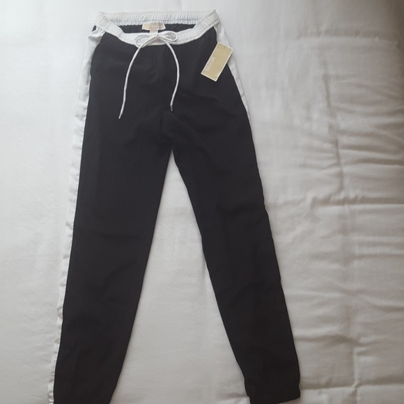 🛑SOLD🛑NWT Michael Michael Kors jogger pant - Picture 2 of 5