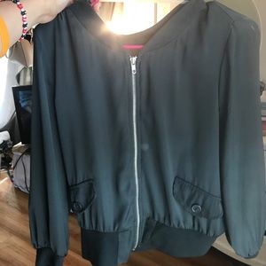 Fashionable zip up