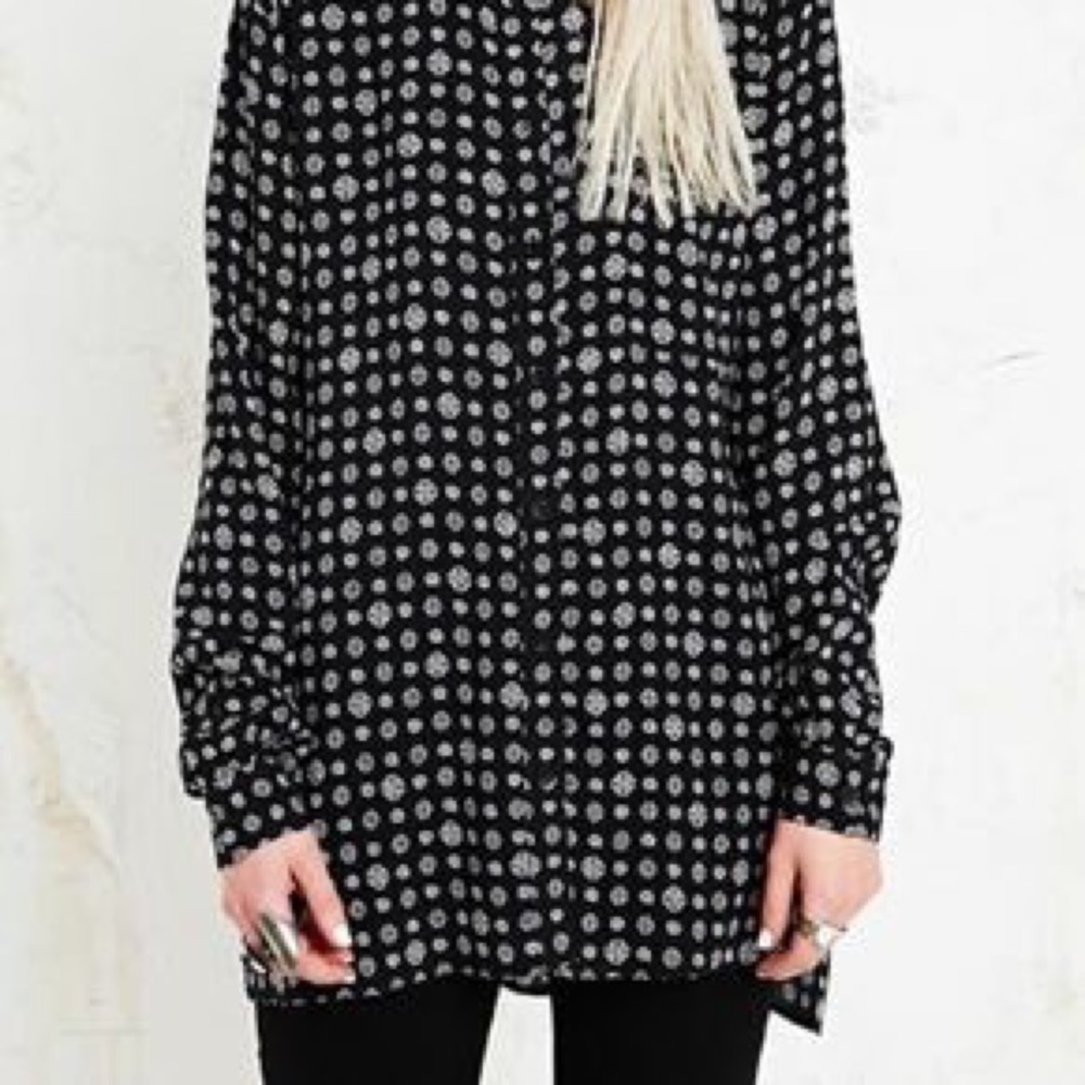Staring at Stars Paisley Mono Print Blouse