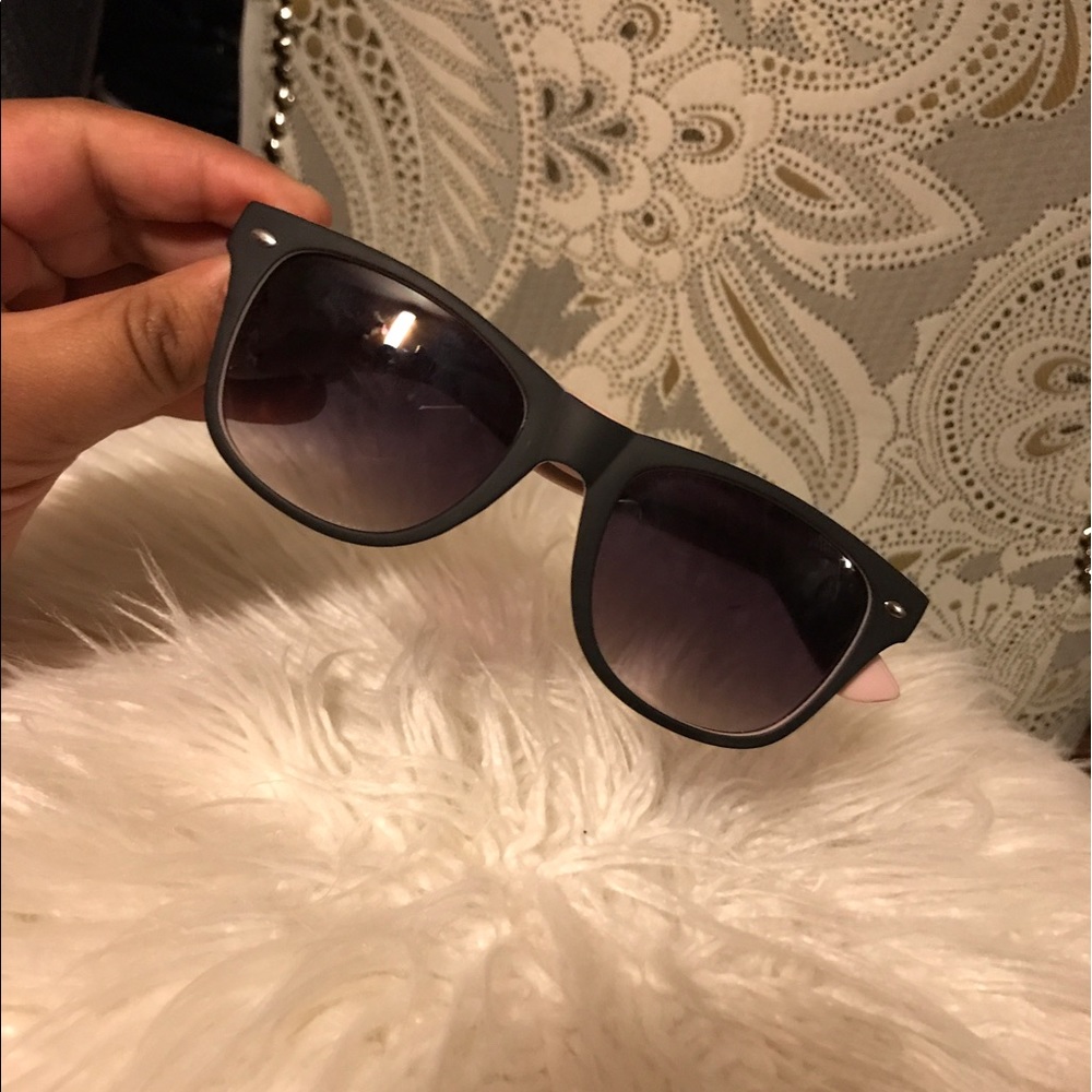 In Style Sunglasses