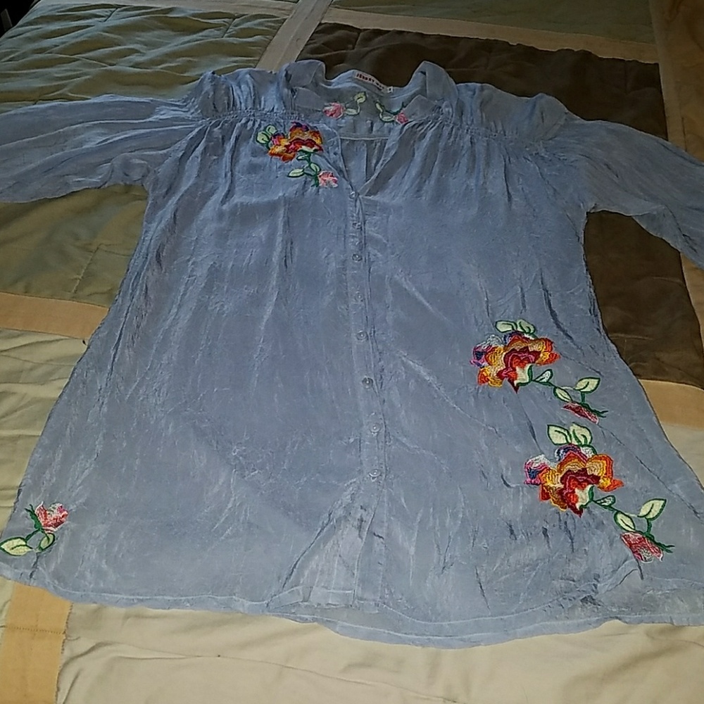 Johhny Was embroidered long blouse.