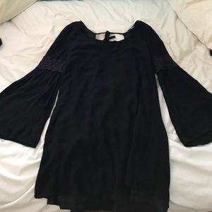 NEVER WORN LULU'S Long Sleeve Dress w/ Back Detail