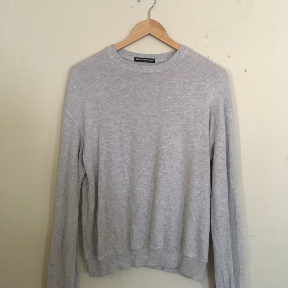 BRANDY MELVILLE SWEATER