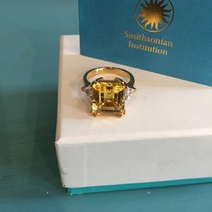 QVC Smithsonian Simulated Hooker Yellow Ring