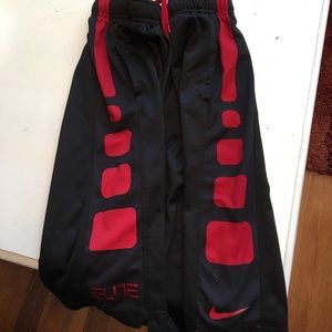 Nike elite shorts - kids L