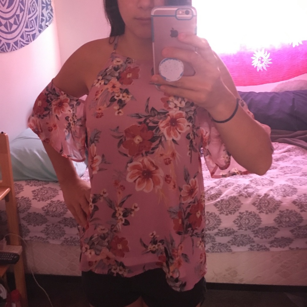 NWOT floral top - Picture 1 of 4