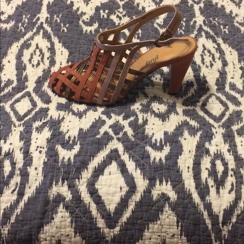 Anthropologie Pink and Gold Heels - Picture 2 of 8