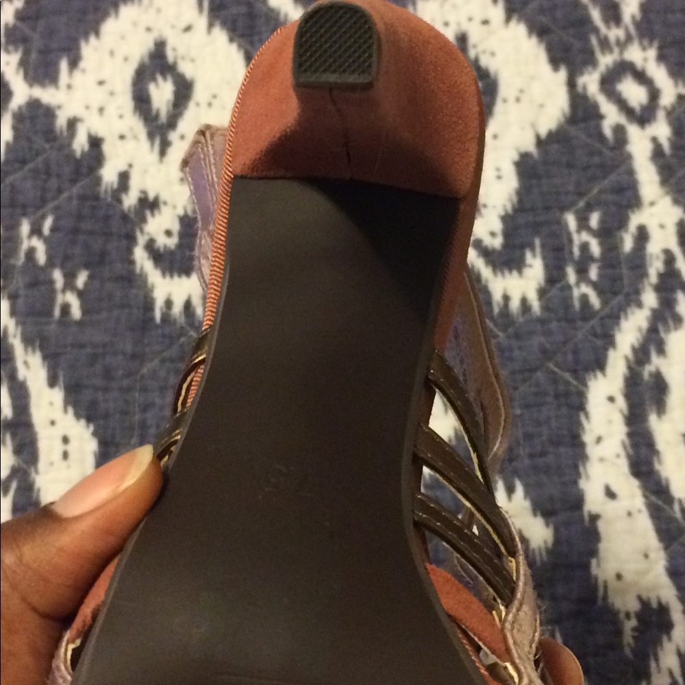 Anthropologie Pink and Gold Heels - Picture 6 of 8