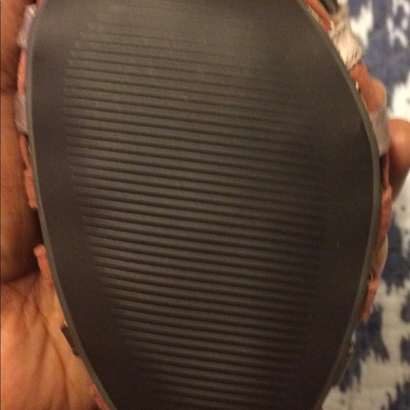 Anthropologie Pink and Gold Heels - Picture 5 of 8