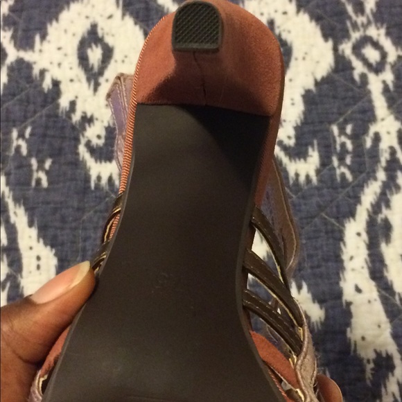 Anthropologie Pink and Gold Heels - Picture 6 of 8