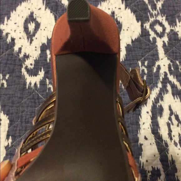 Anthropologie Pink and Gold Heels - Picture 8 of 8