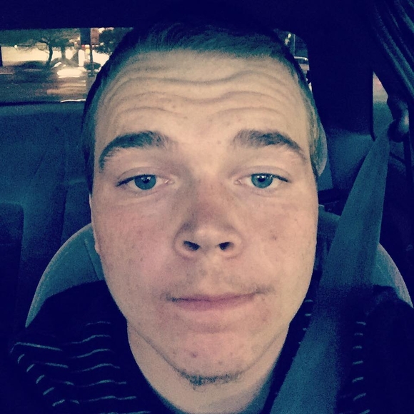 Meet your Posher, Chris - Picture 1 of 1