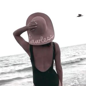 Meet your Posher, Isela