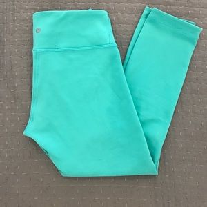 Lululemon reversible wunder under crop legging