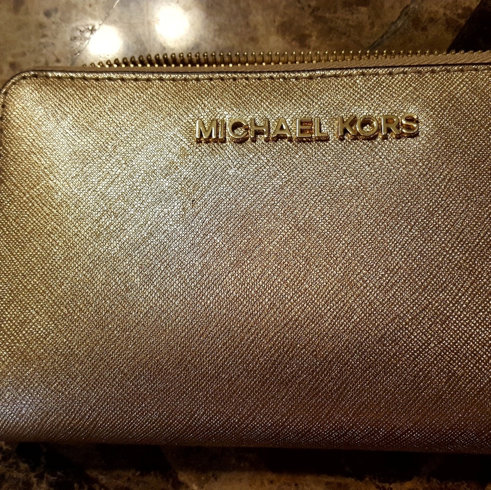 Michael Kors wallet