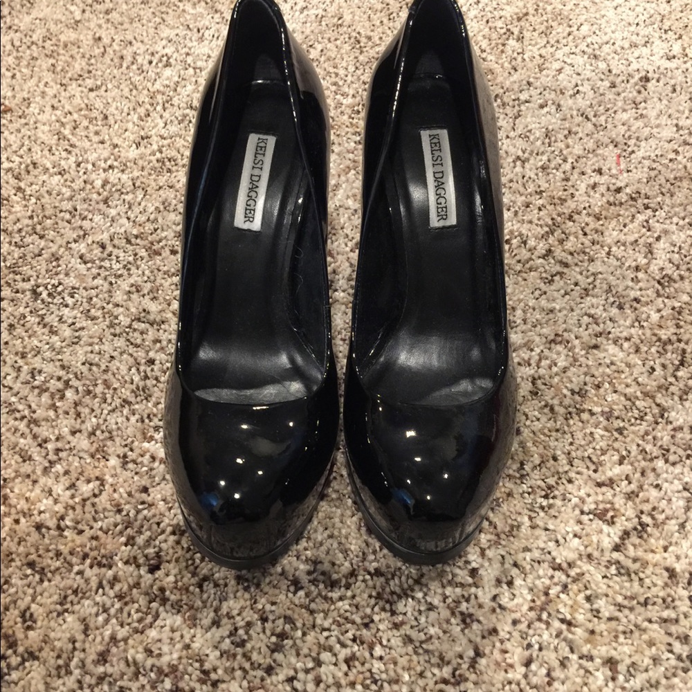 Kelsi Dagger platform heels new