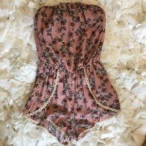 Strapless floral romper