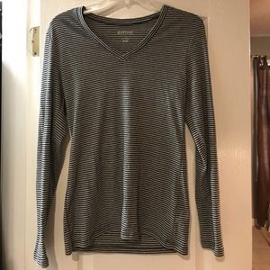 NWT old navy perfect long sleeve tee v-neck