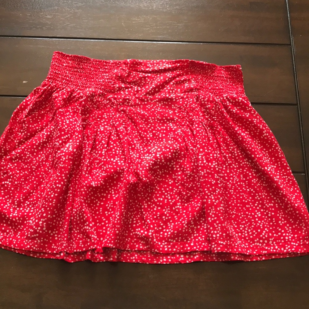 Red and white polka dot gap skirt