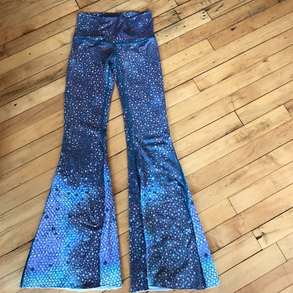 Teeki Stars And Moon Galaxy Print Flare Yoga Pants Teeki Stars And Moon Galaxy Print Flare Yoga Pants