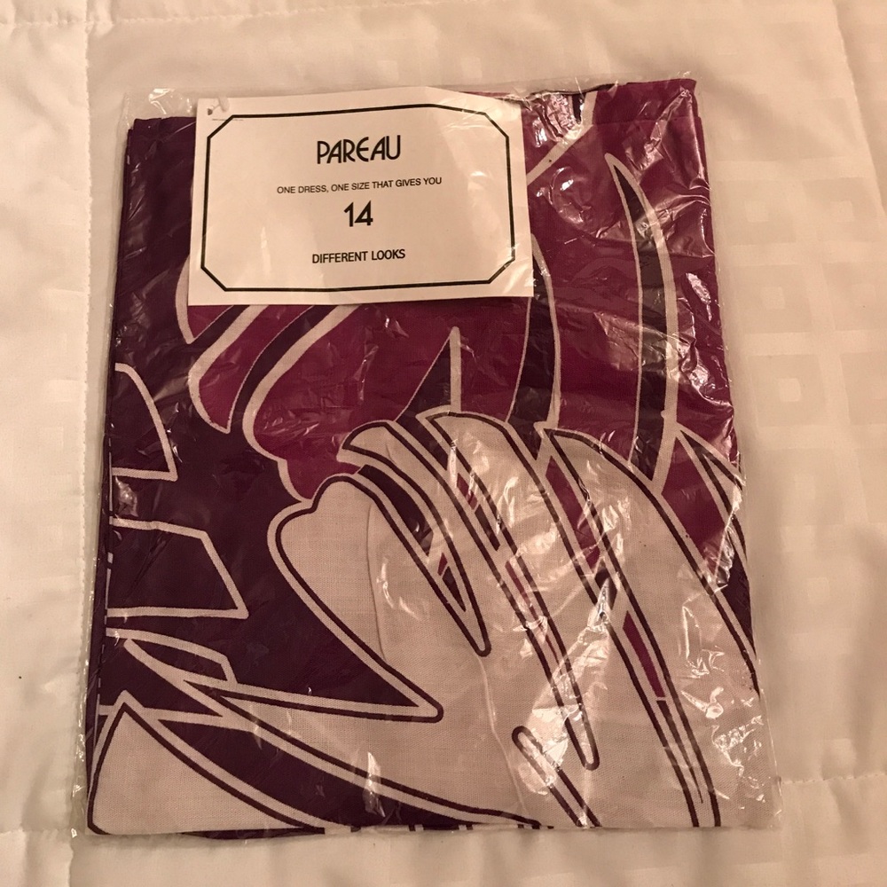 Pareau dress brand new
