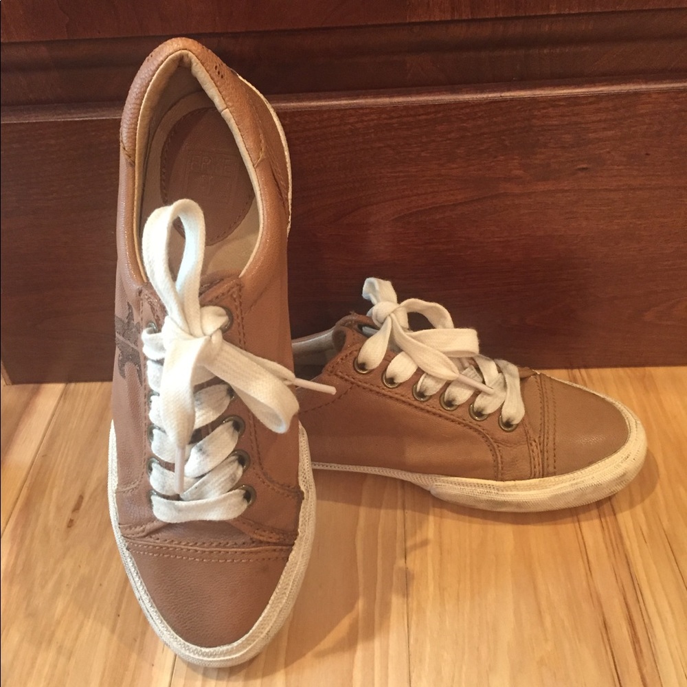 Frye Kira low top brown leather sneakers. Size 6.5