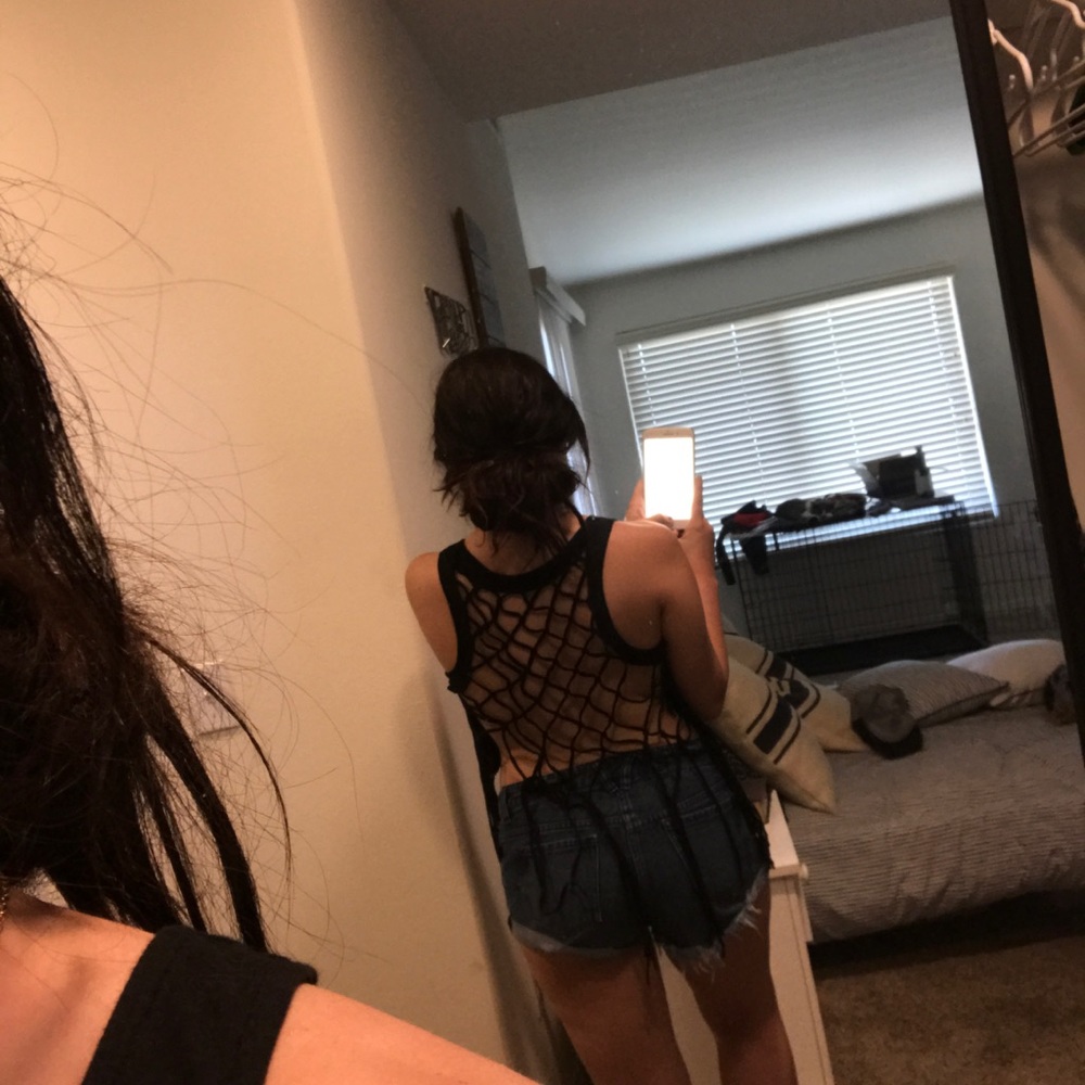 Black Crop Top Knotted