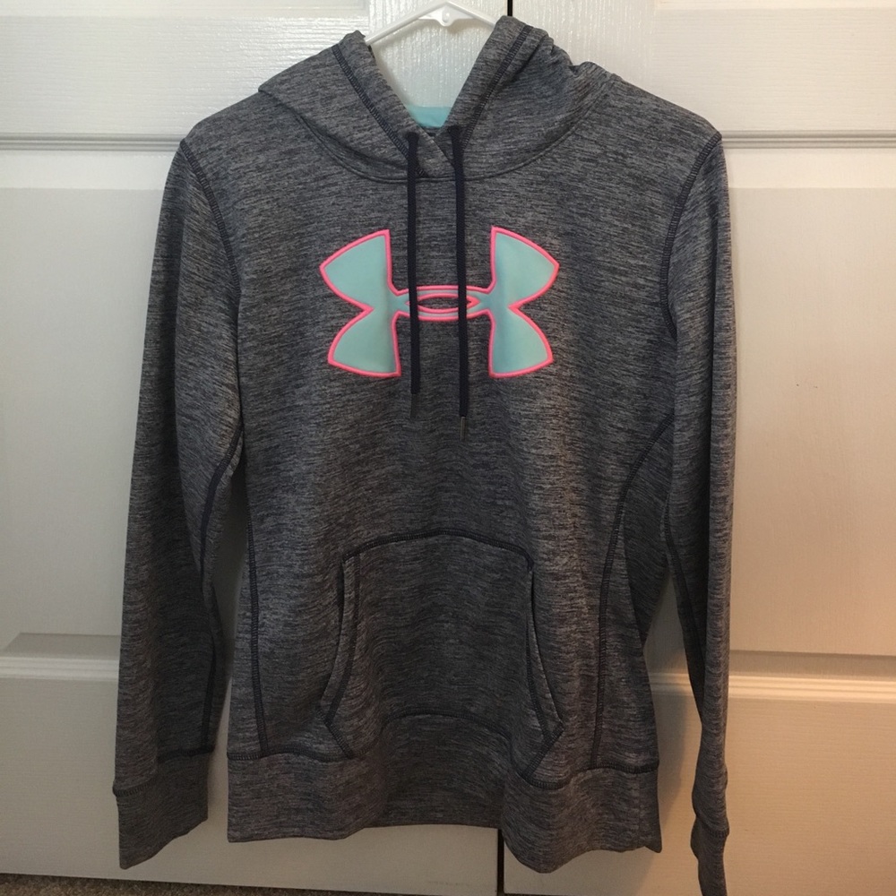 Under Armor sweatshirt