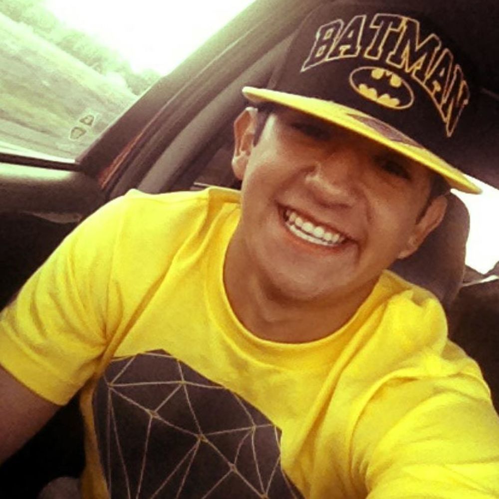 Meet your Posher, Davis