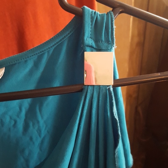 Top and shoes - Picture 4 of 8