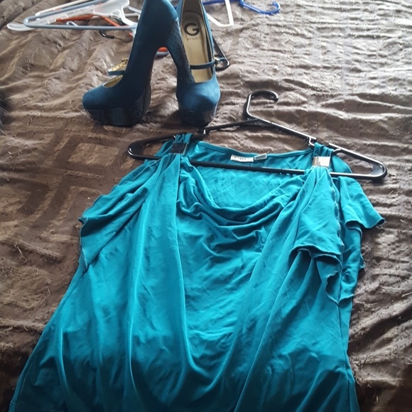 Top and shoes - Picture 1 of 8