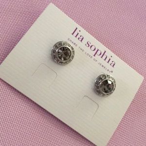 Lis Sophia earrings brand new