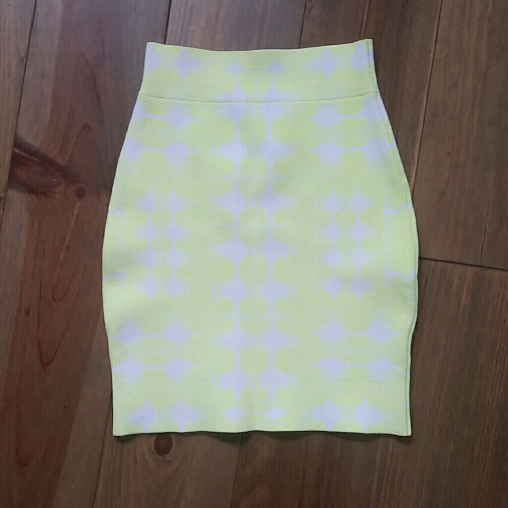 Neon yellow and white skirt