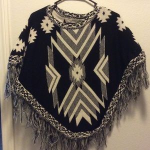 Mudd black and white poncho NEW WITH TAGS