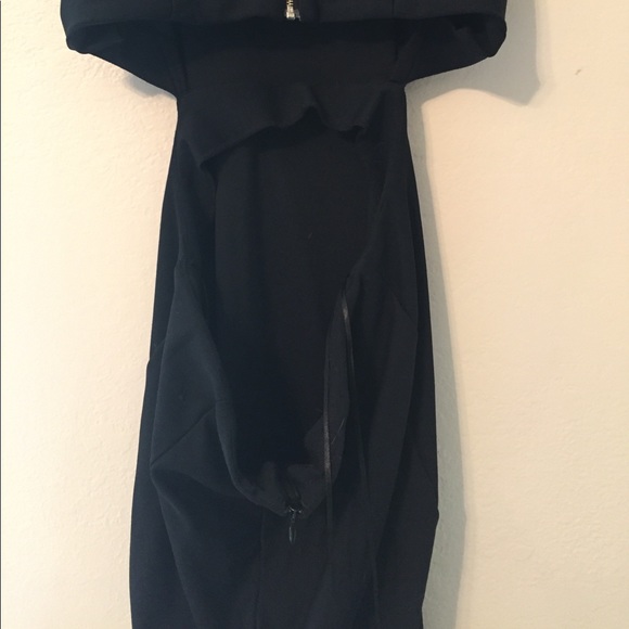 Black Cut out body con dress - Picture 3 of 5