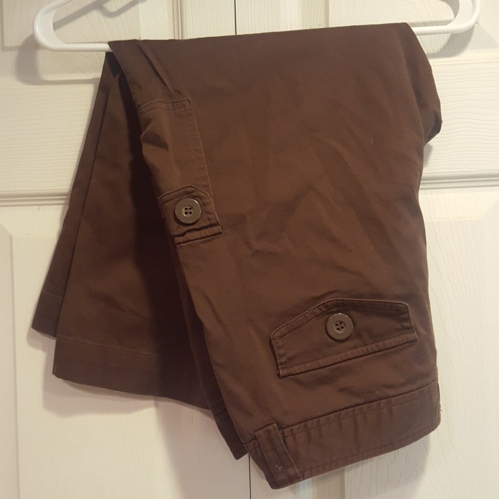 Women's Brown Cargo Capris