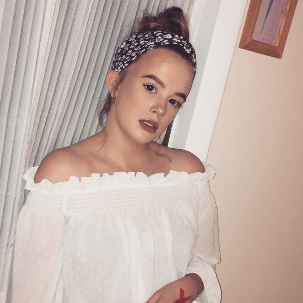 Meet your Posher, Victoria