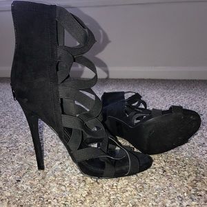 Black strap heel