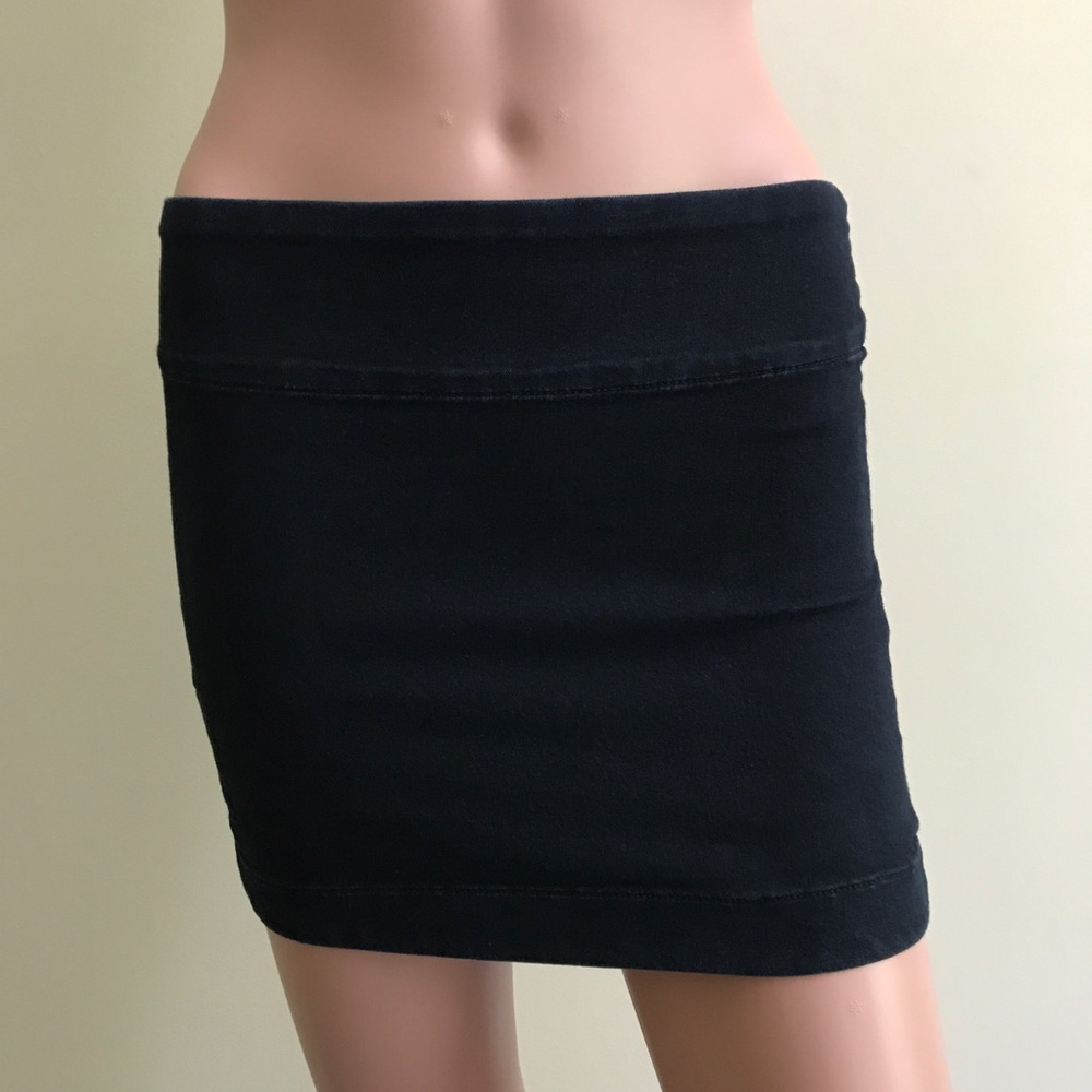 J Brand Pull On Mini Skirt in Olympia