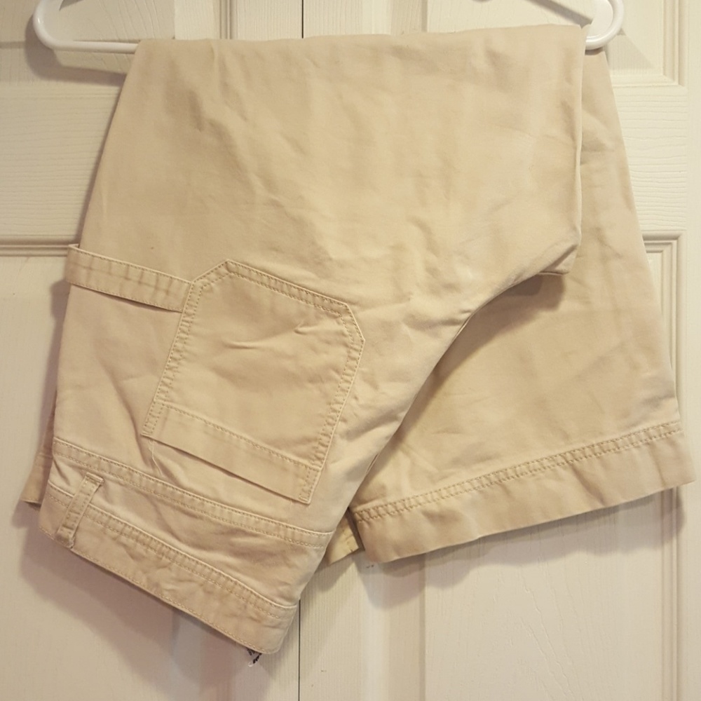 Women's Khaki Capris