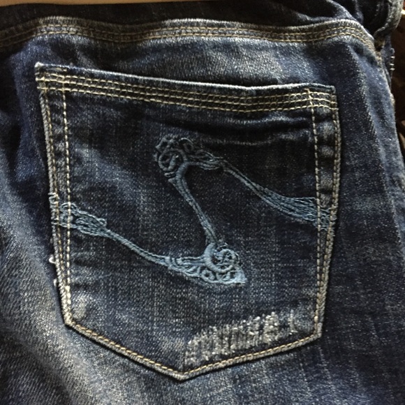 Dark Rinse Silver Blue Jeans - Picture 4 of 7