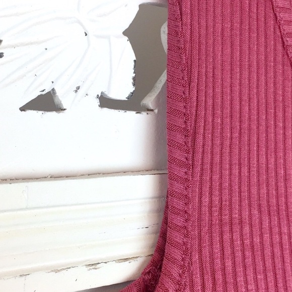 Cold Shoulder Mauve Top - Picture 5 of 5