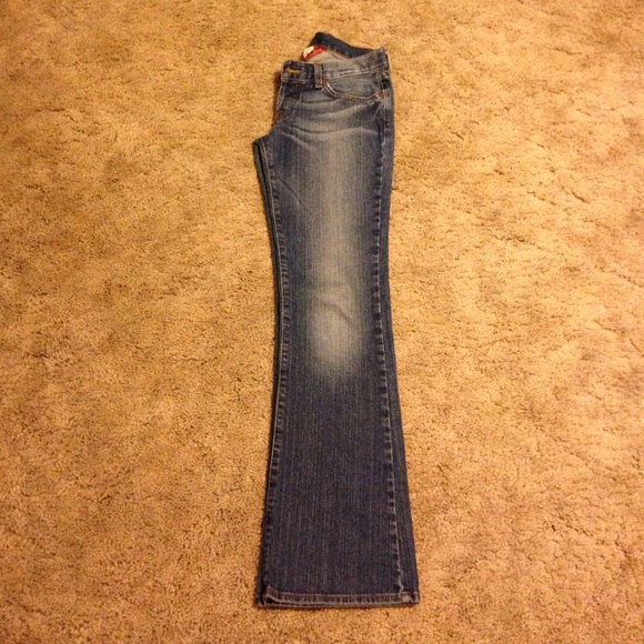 Lucky Brand Bootcut Jeans - Picture 2 of 4